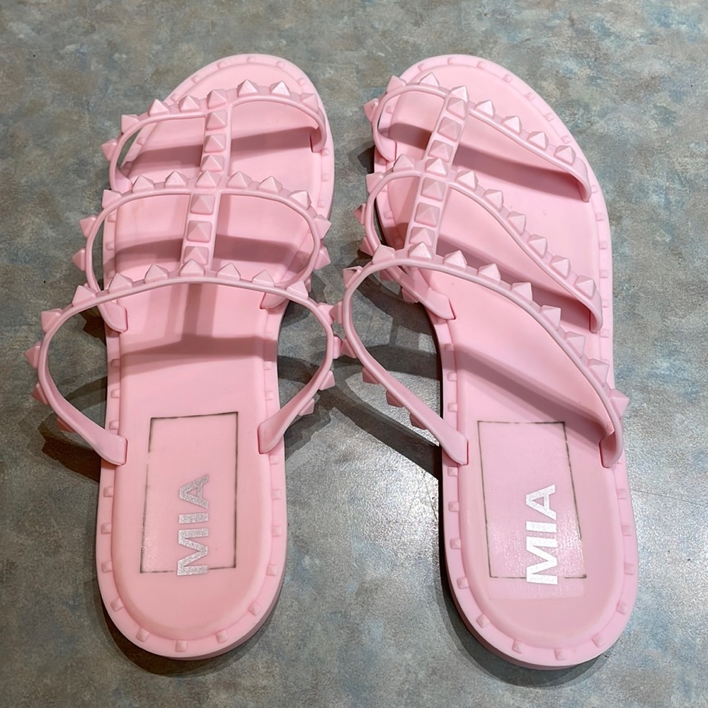 MIA pink rubber slides (sz 8)